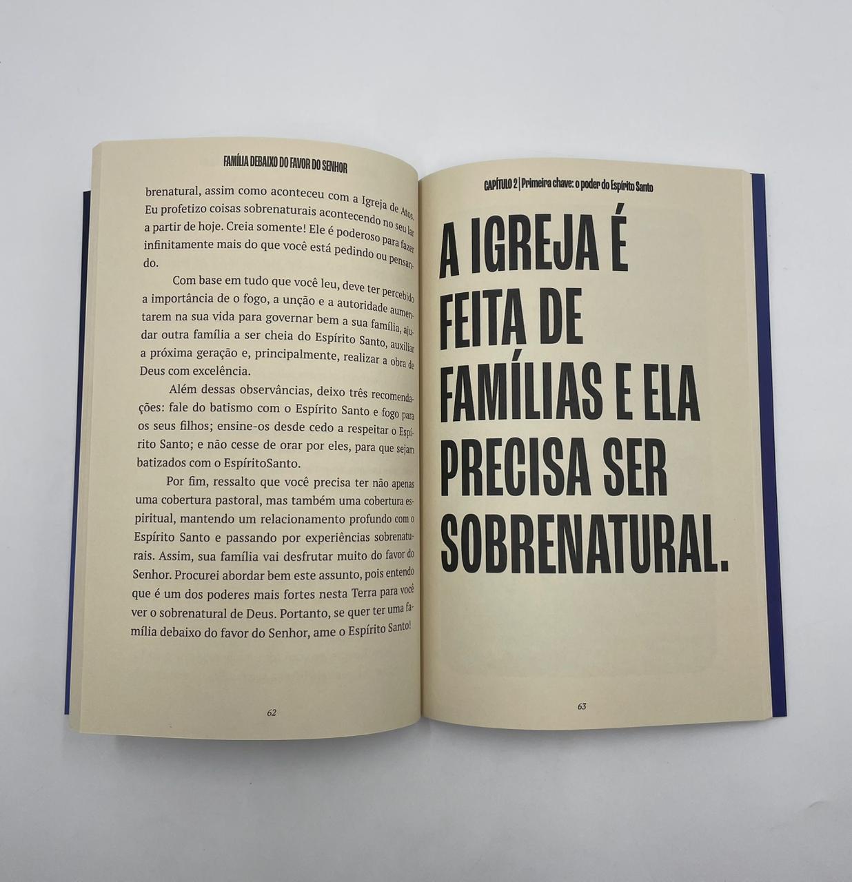 Família Debaixo do Favor do Senhor