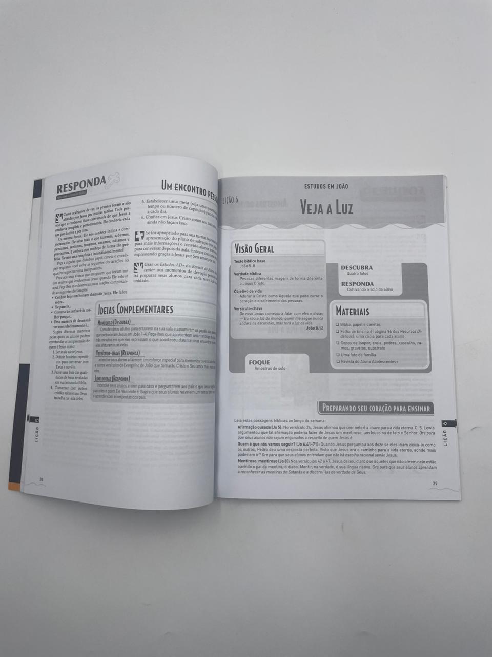 Revista EBD Adolecentes (15 a 17 anos) - Deus Fala e Ouve - PROFESSOR